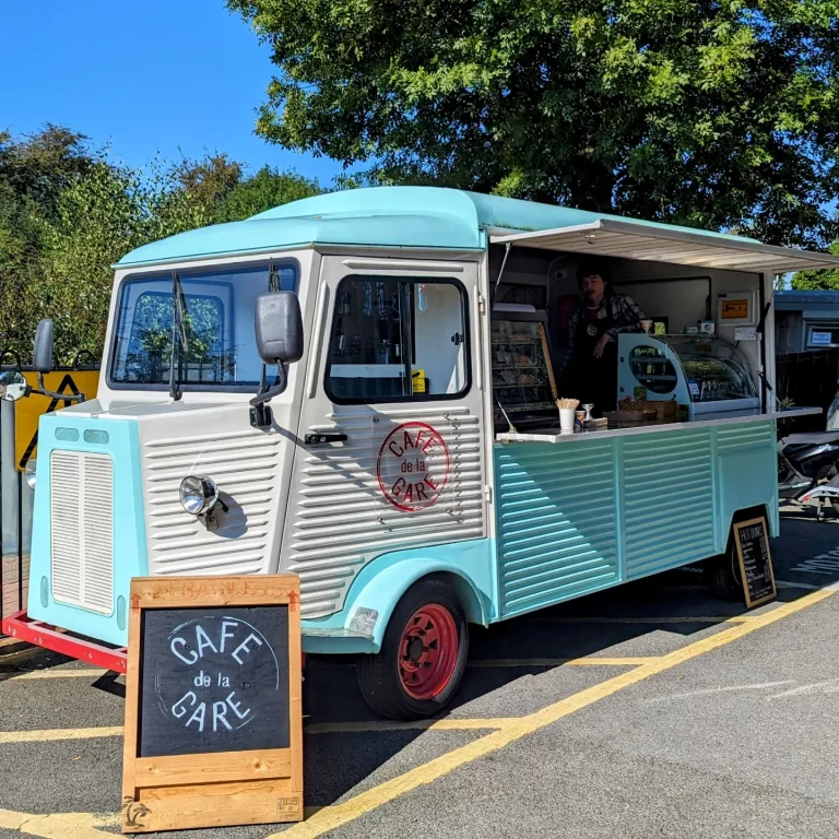 Cafe de la Gare at Hanborough Station